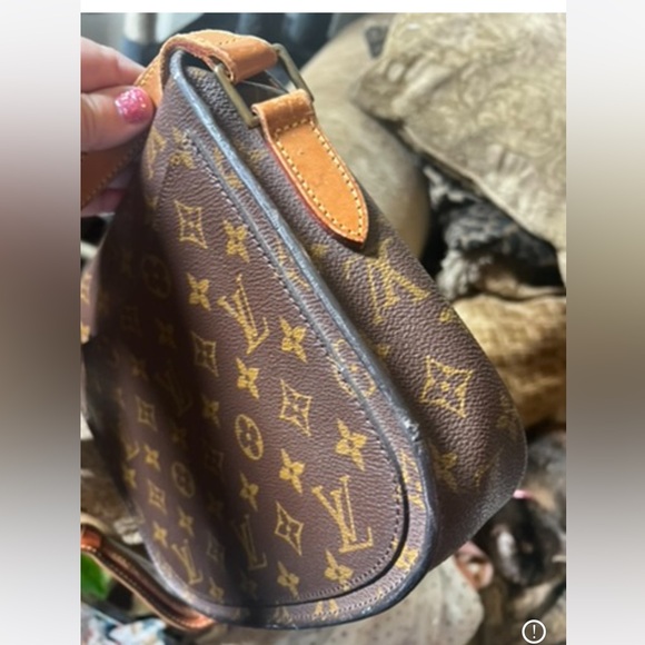 Louis Vuitton Saint Cloud GM Cross body with leather trim - Picture 4 of 16